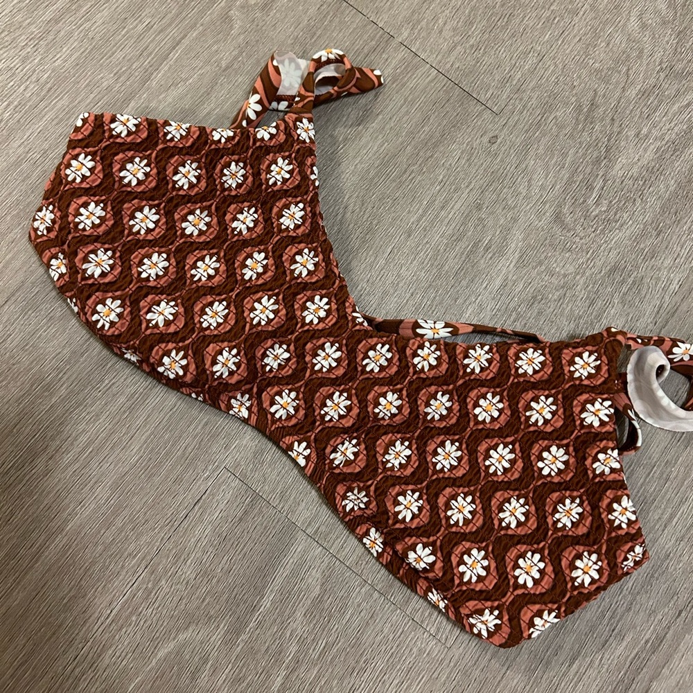 FLORAL BIKINI TOP - MEDIUM